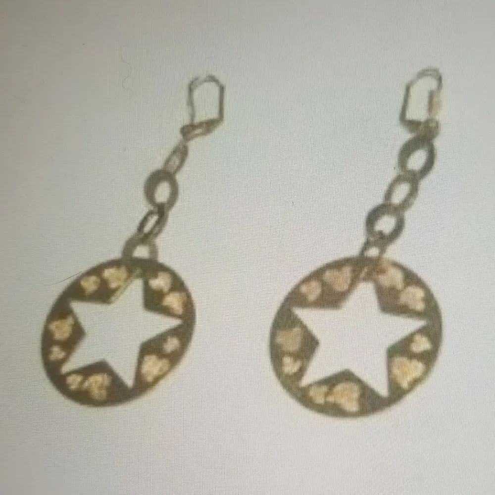 18KYGP Cut Out Star & Laser Finish Heart Earrings